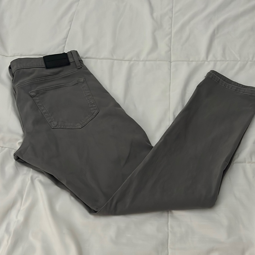 Lucky Brand Mens casual jeans